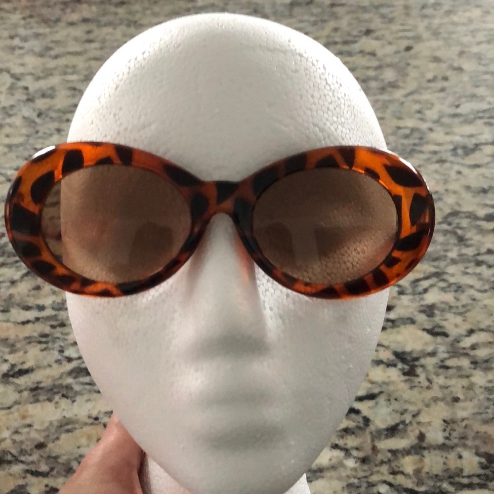 NWOT sunglasses